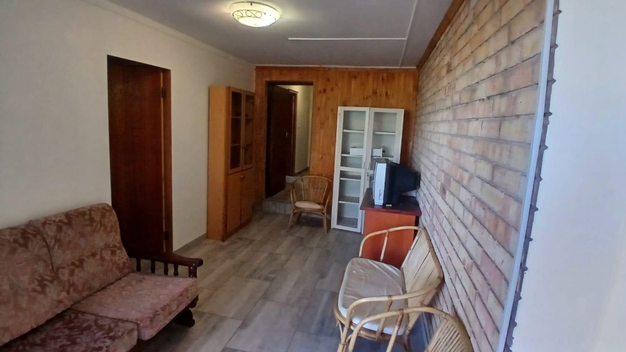 10 Bedroom Property for Sale in Brandwag Free State